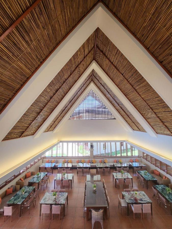Costa Celine Beach Resort Kinablangan Kültér fotó