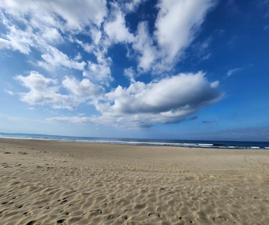 Costa Celine Beach Resort Kinablangan Kültér fotó